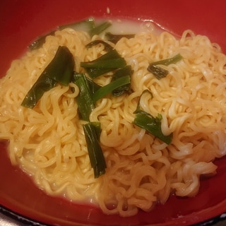 鶏白湯ラーメン